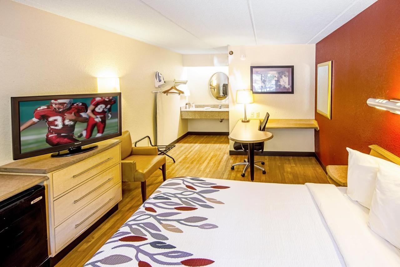Red Roof Inn Charleston West - Hurricane, Wv Teays Valley Esterno foto