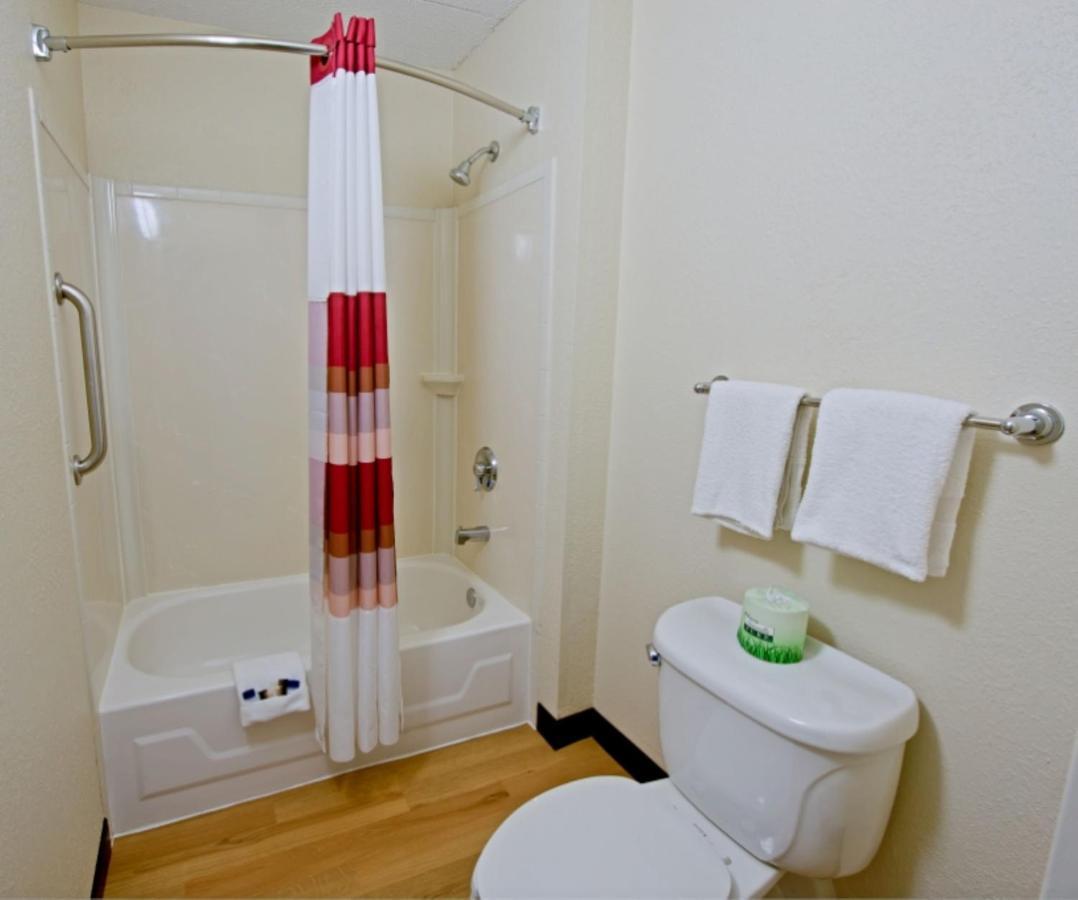 Red Roof Inn Charleston West - Hurricane, Wv Teays Valley Esterno foto