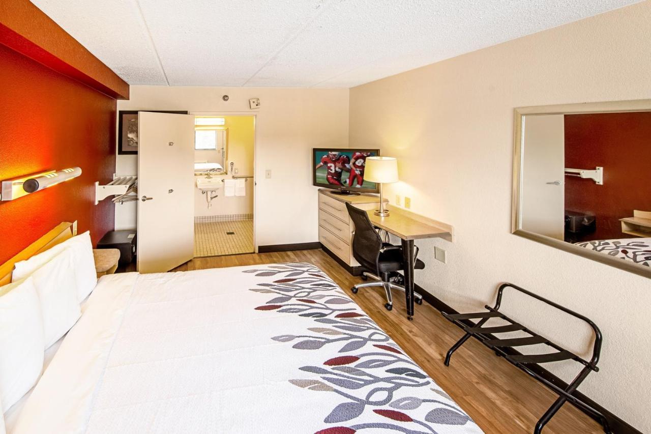 Red Roof Inn Charleston West - Hurricane, Wv Teays Valley Esterno foto